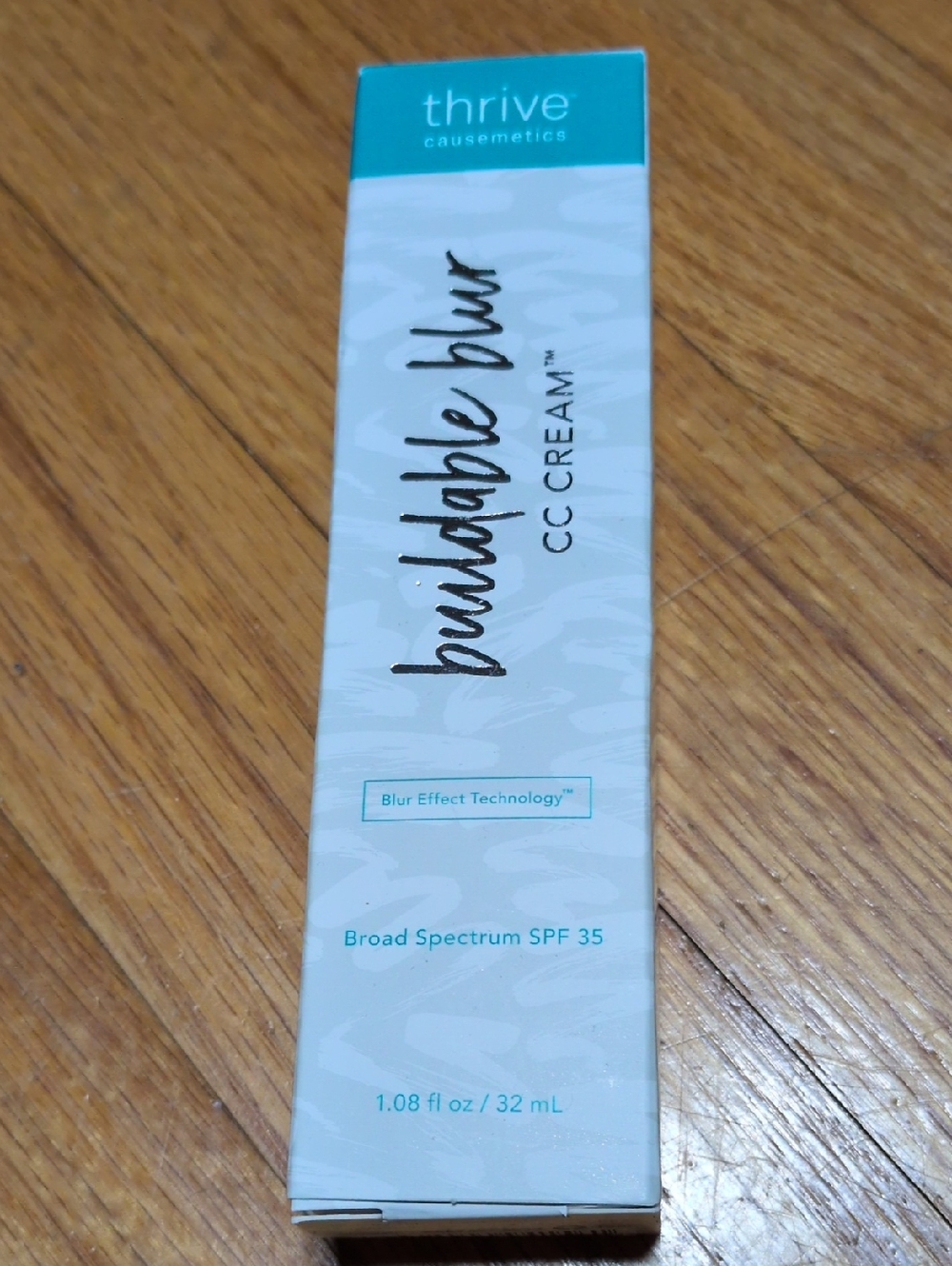 Thrive Causemetics Buildable Blur CC Cream light medium